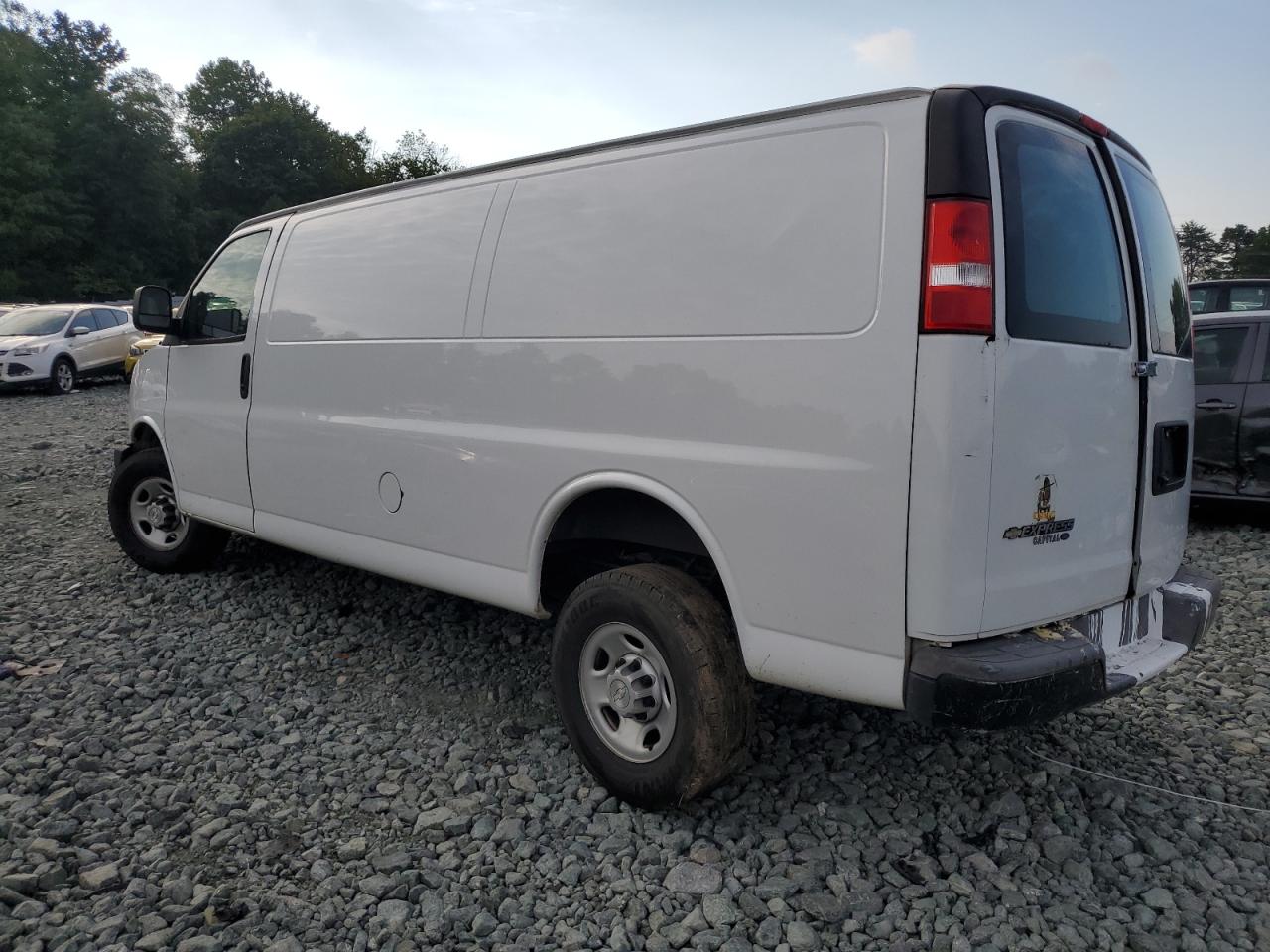 CHEVROLET EXPRESS G2 2020 white  gas 1GCWGBFP8L1129057 photo #3