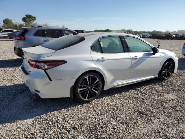 VIN 4T1B61HK7KU763109 2019 Toyota Camry, Xse no.3