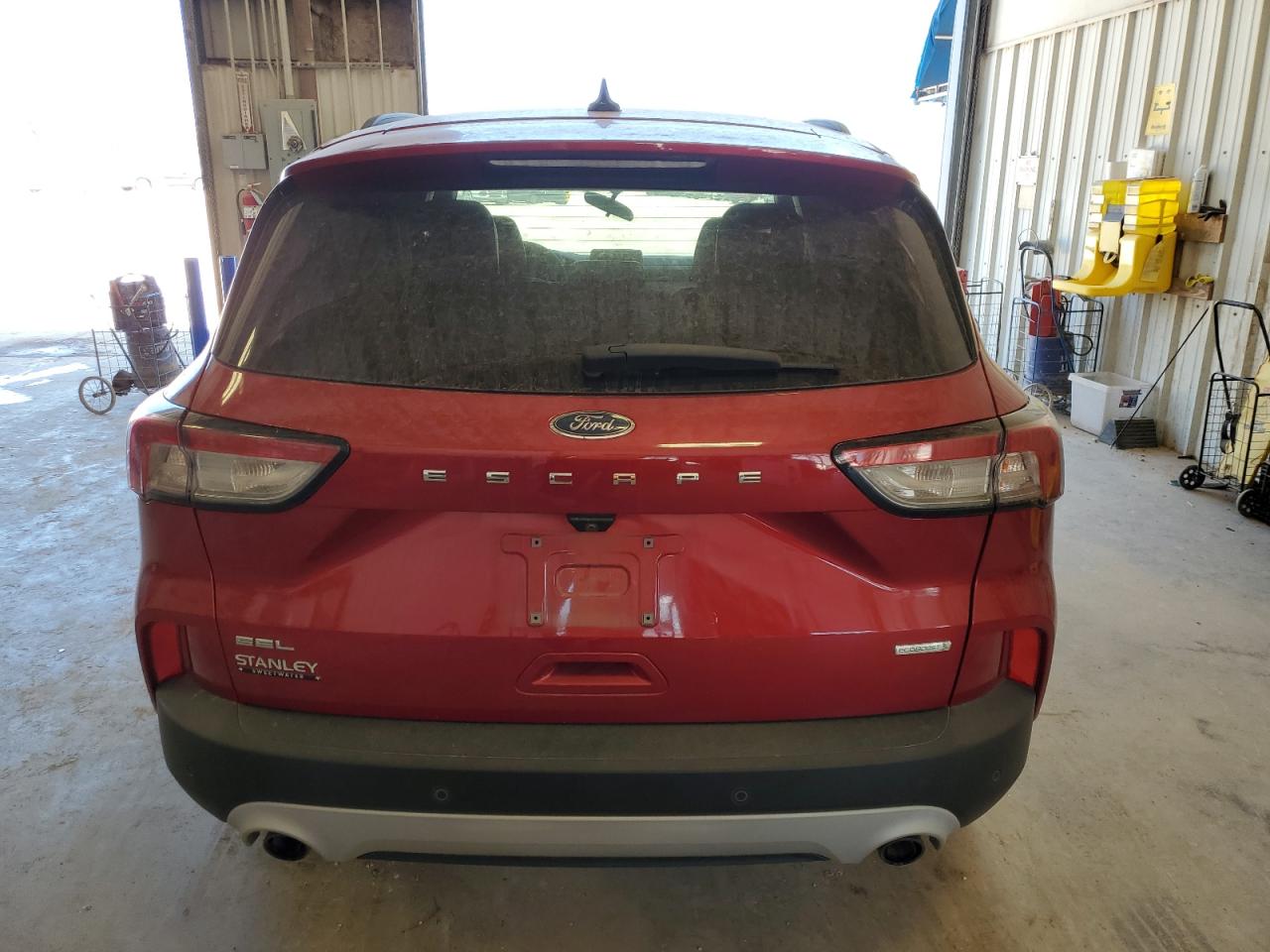 Lot #2955487671 2020 FORD ESCAPE SEL