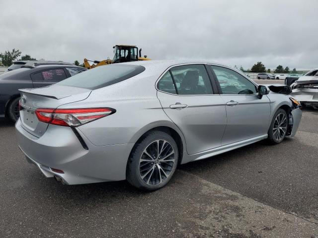 VIN 4T1B11HK3JU094429 2018 Toyota Camry, L no.3