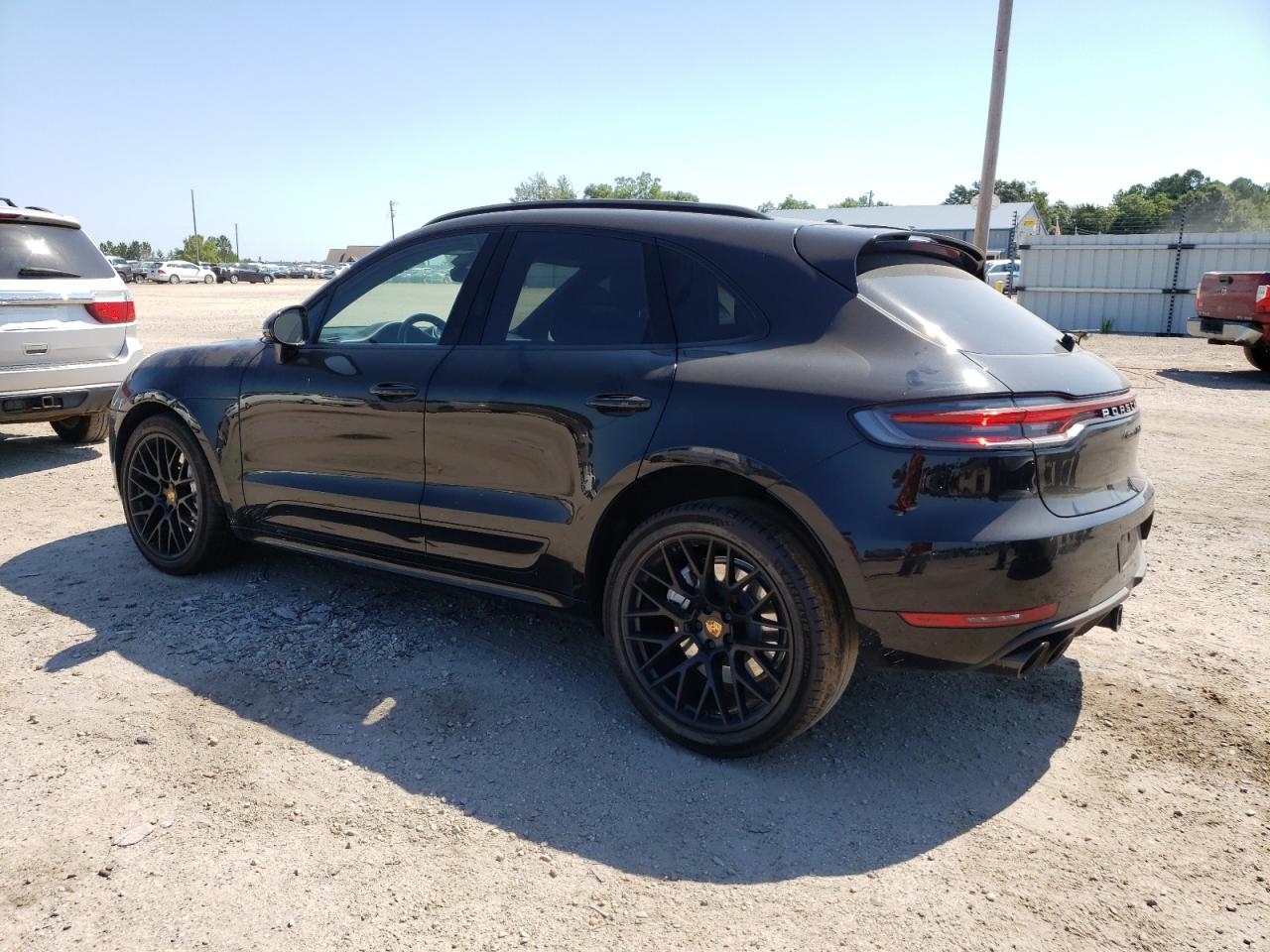 Lot #2953167198 2019 PORSCHE MACAN TURB