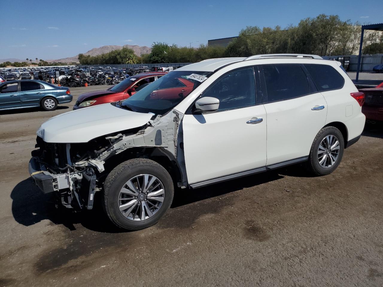  Salvage Nissan Pathfinder