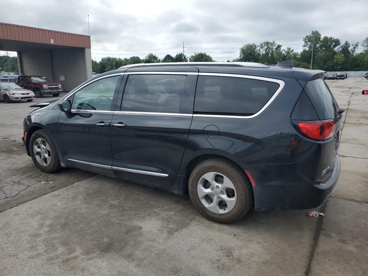 Lot #2826267458 2017 CHRYSLER PACIFICA T