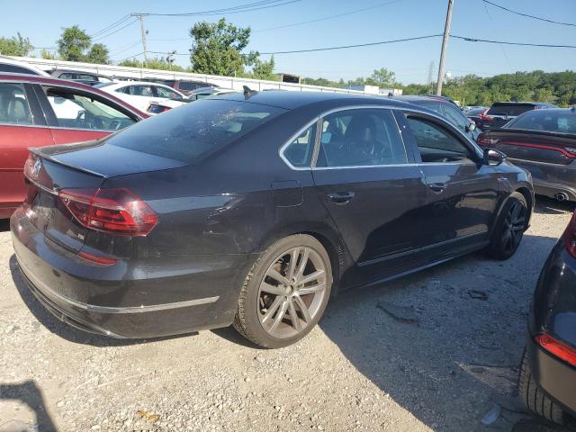 2017 VOLKSWAGEN PASSAT R-L - 1VWDT7A31HC074576
