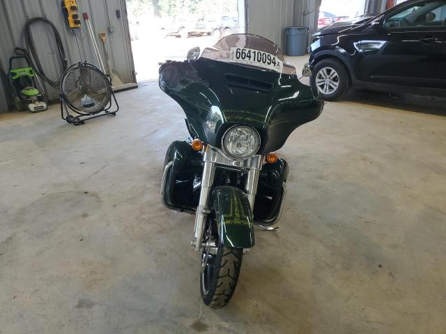 2019 HARLEY-DAVIDSON FLHX - 1HD1KBC17KB617786