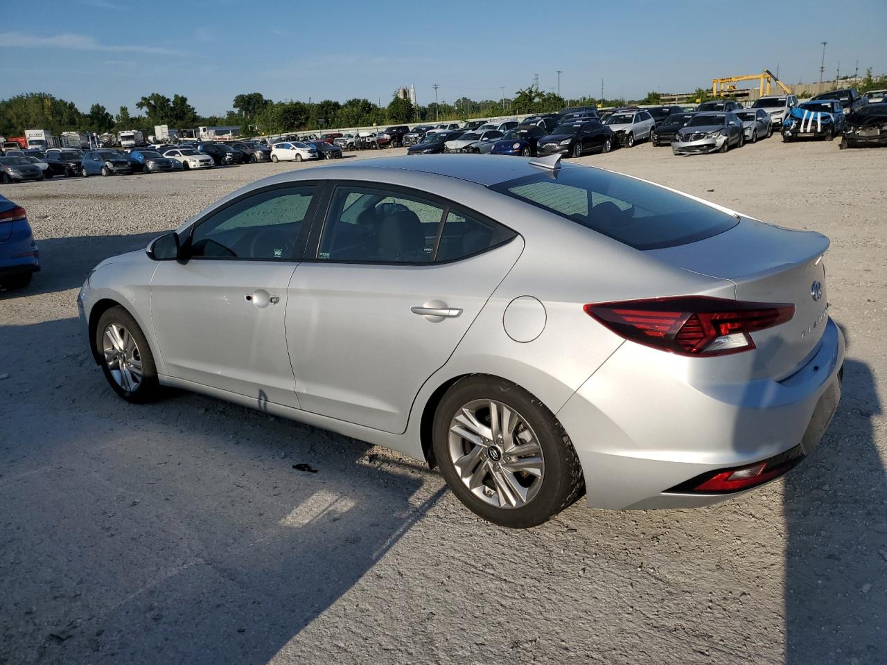 Lot #2826675927 2019 HYUNDAI ELANTRA SE