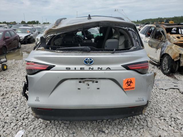 2021 TOYOTA SIENNA XLE - 5TDYRKEC6MS070077