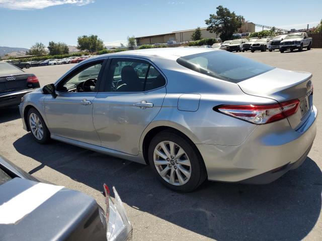 VIN 4T1B11HK5JU562225 2018 Toyota Camry, L no.2