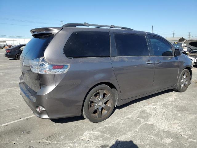 2016 TOYOTA SIENNA SE 5TDXK3DC0GS759138
