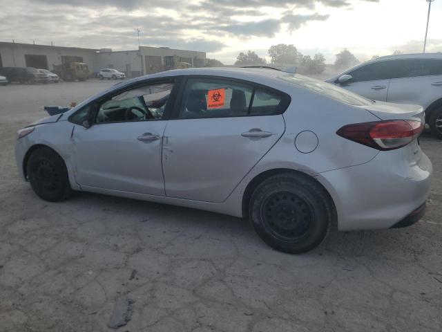 VIN 3KPFK4A72JE276907 2018 KIA Forte, LX no.2