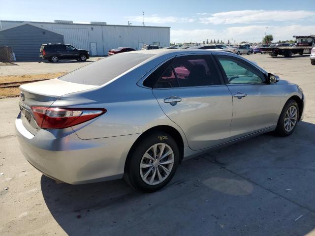 VIN 4T1BF1FK1GU181338 2016 Toyota Camry, LE no.3