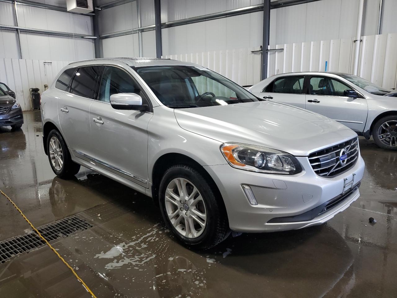 Lot #2996611684 2015 VOLVO XC60 T5 PL