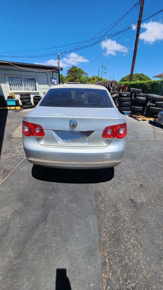 Lot #2807399975 2006 VOLKSWAGEN JETTA 2.5