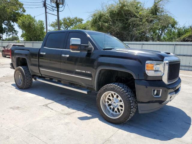 VIN 1GT12UEY1JF136558 2018 GMC Sierra, K2500 Denali no.4