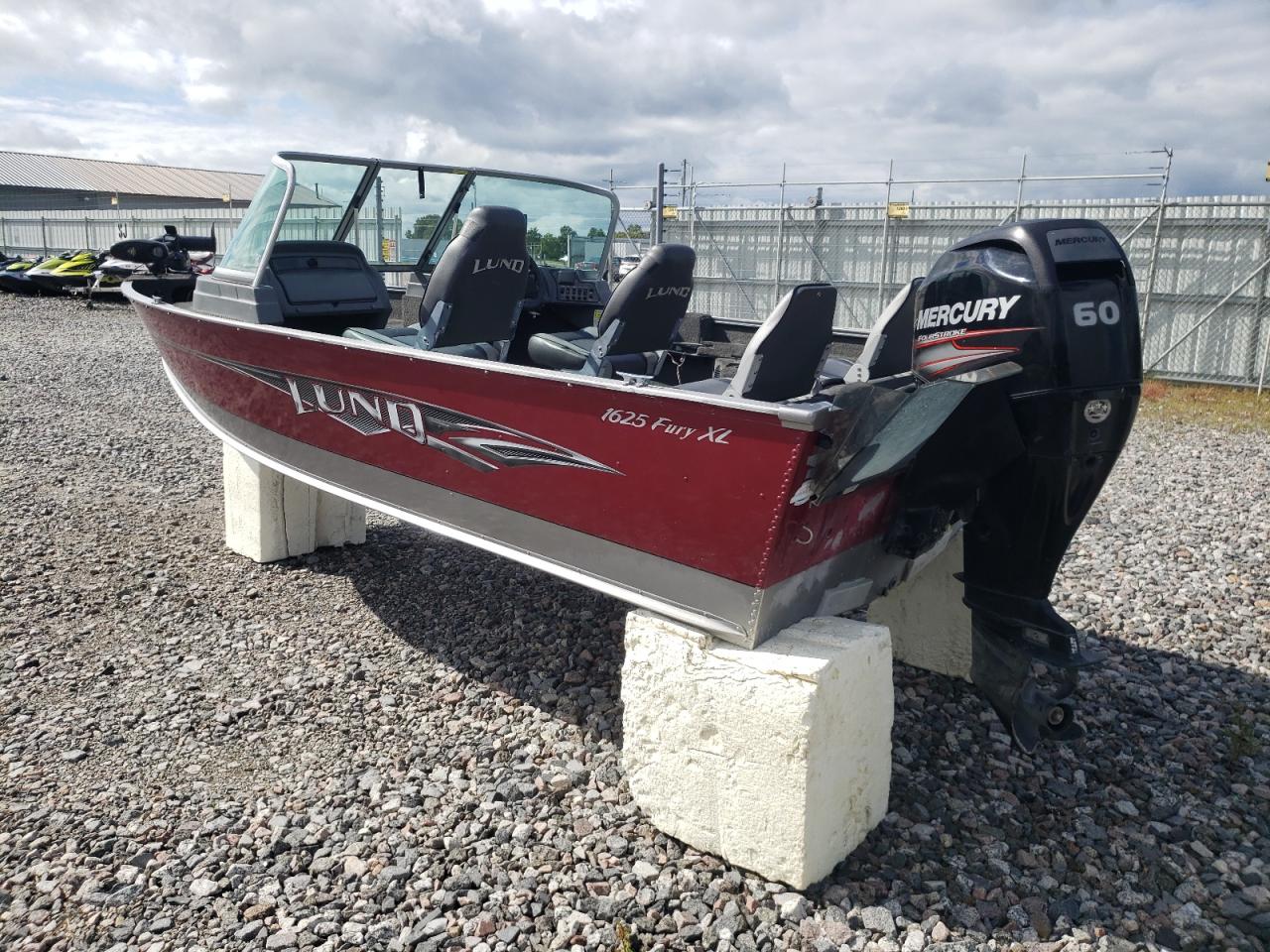 Lot #2876750415 2015 LUND BOAT