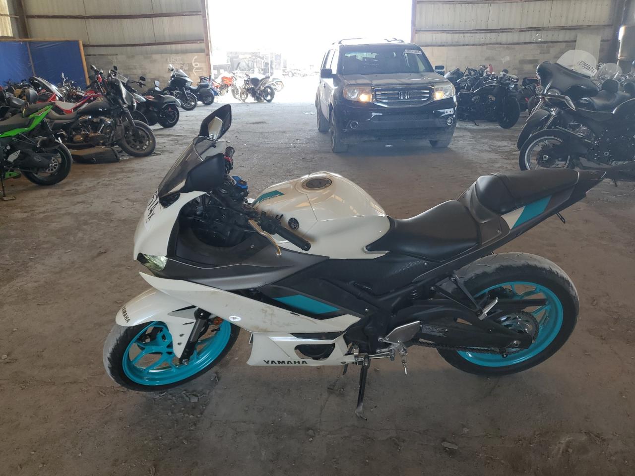 Lot #2943156394 2024 YAMAHA YZFR3 A