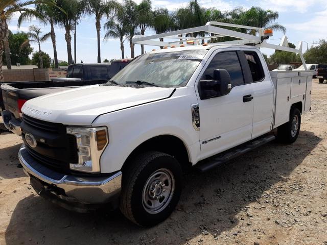 FORD F350 SUPER 2019 white  diesel 1FD8X3FT5KED04203 photo #1