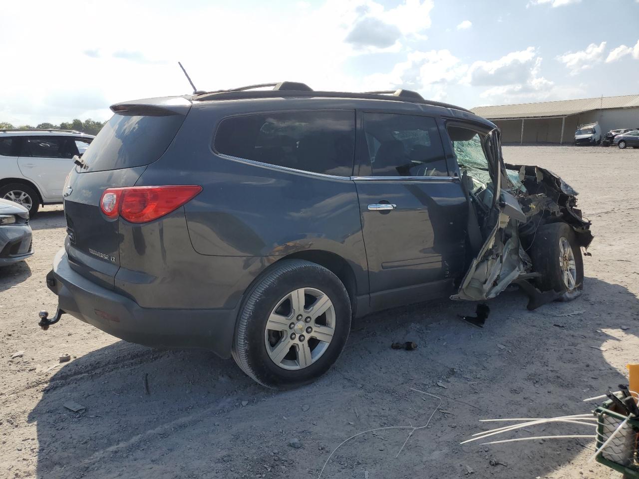 Lot #2823936044 2011 CHEVROLET TRAVERSE L