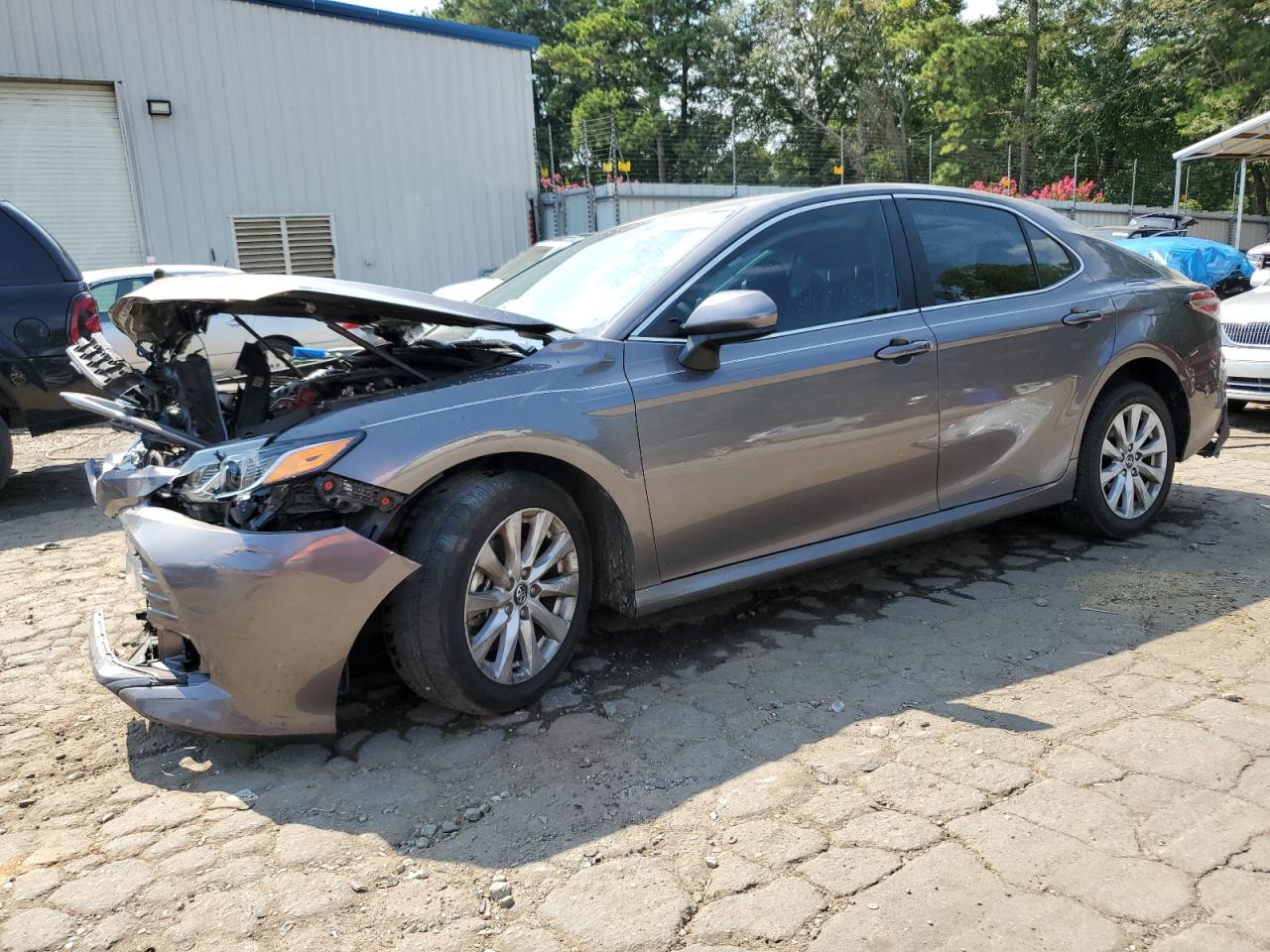 Toyota Camry 2020 LE