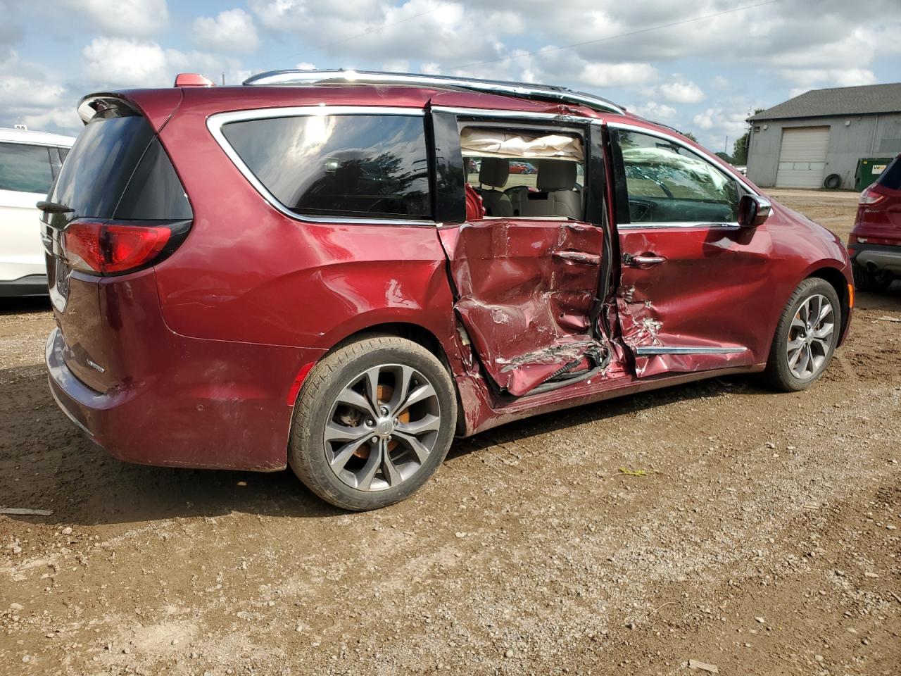 Lot #2843018144 2017 CHRYSLER PACIFICA L