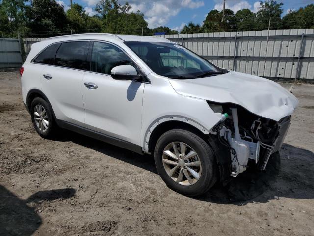 VIN 5XYPG4A33JG401614 2018 KIA Sorento, LX no.4