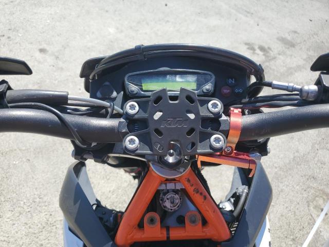 2019 KTM 690 SMC R VBKLSV408KM764204