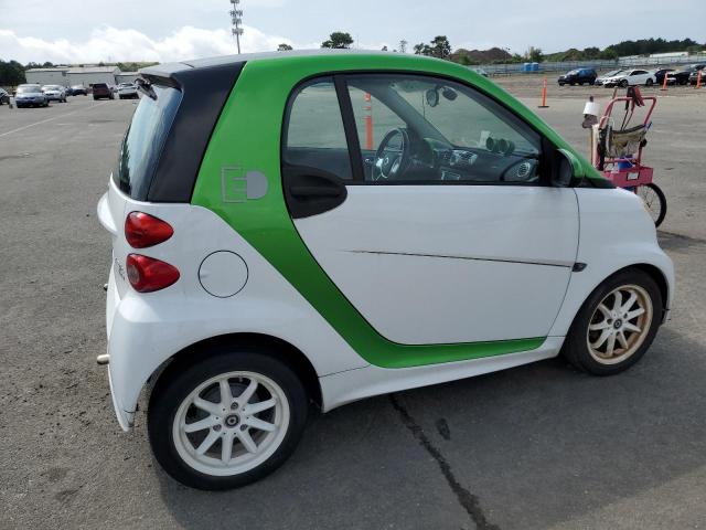 VIN WMEEJ9AA1EK776973 2014 Smart Fortwo no.3