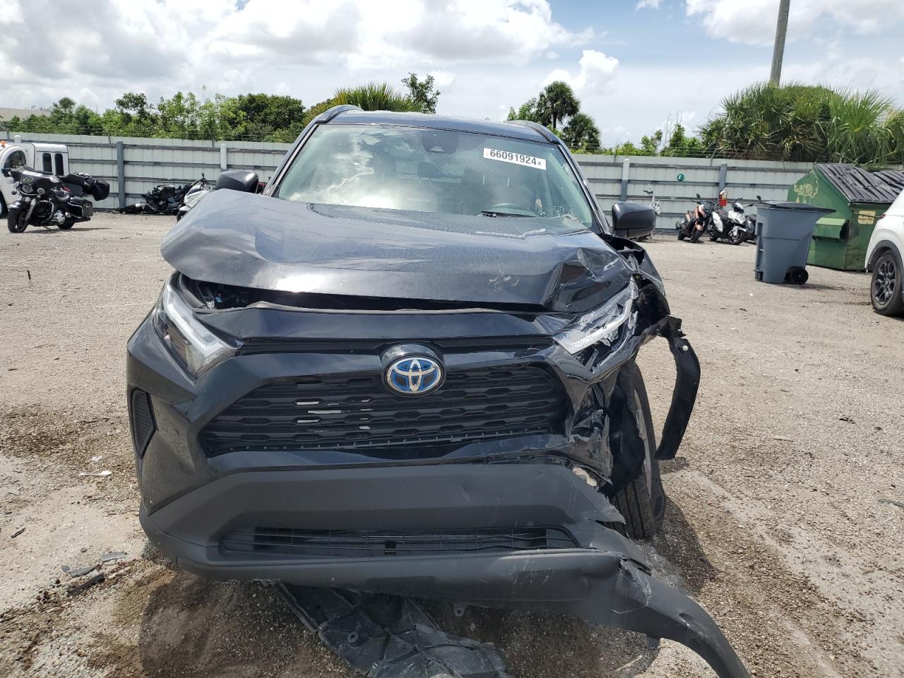 Lot #2960156027 2024 TOYOTA RAV4 LE