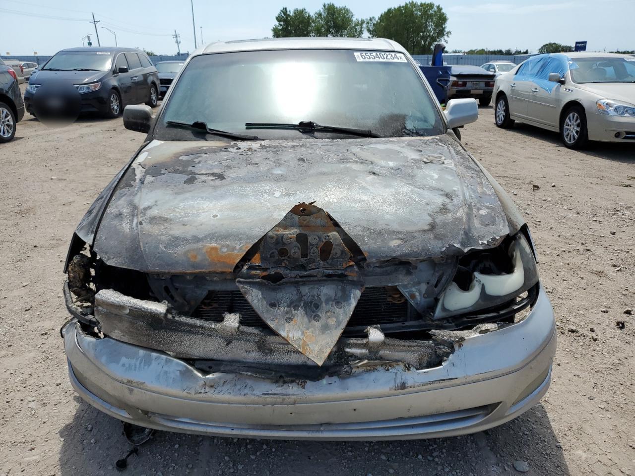 Lot #2792193758 2002 TOYOTA AVALON XL