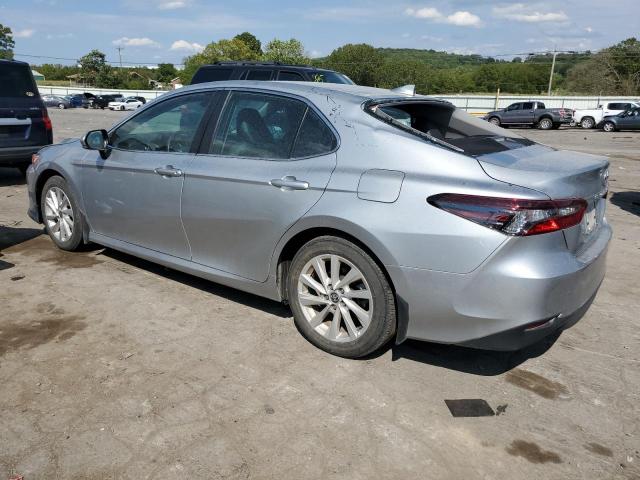 VIN 4T1R11AK8NU056547 2022 Toyota Camry, LE no.2