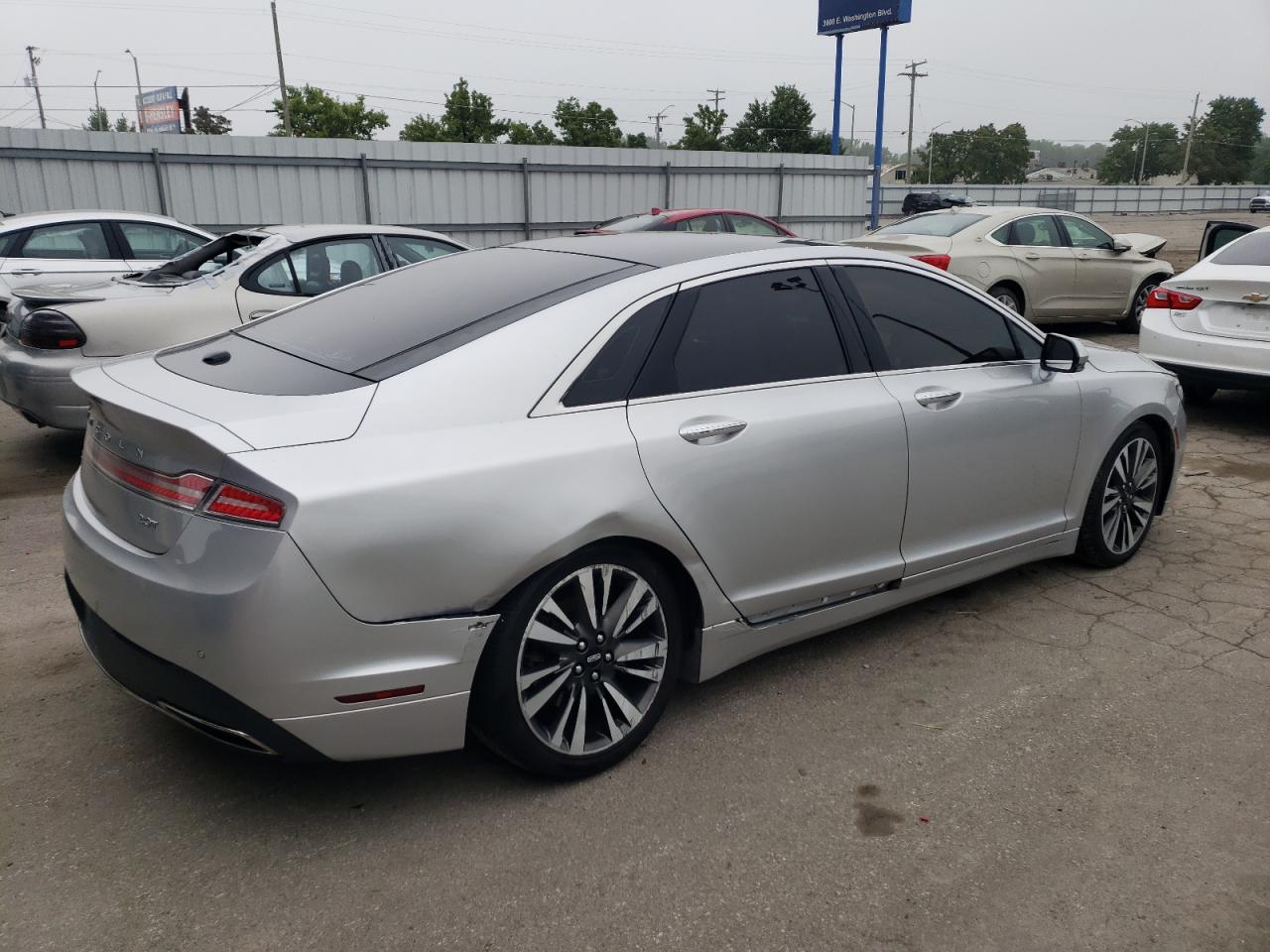 Lot #2945248955 2017 LINCOLN MKZ RESERV