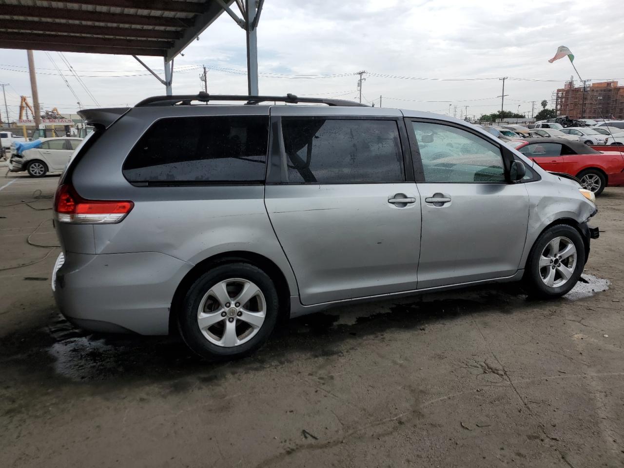 Lot #2755791034 2012 TOYOTA SIENNA LE