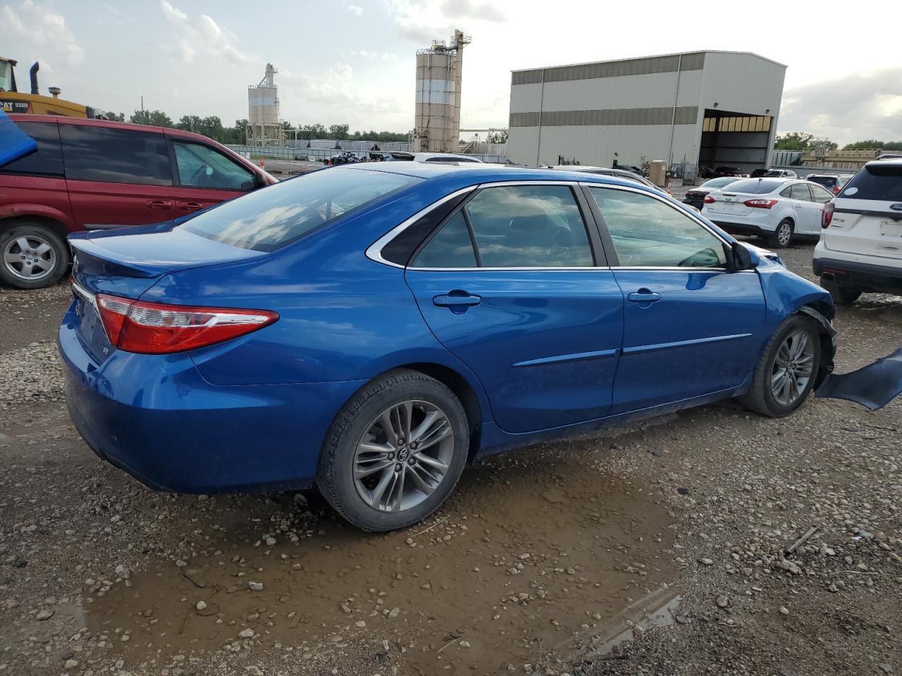 Lot #2749250193 2017 TOYOTA CAMRY LE