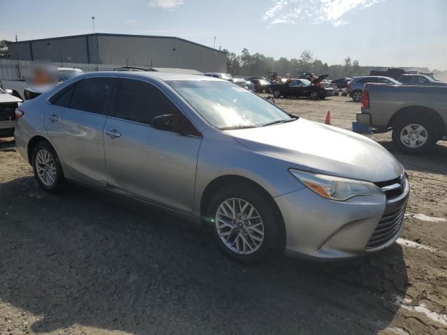 VIN 4T1BF1FK1HU639154 2017 Toyota Camry, LE no.4