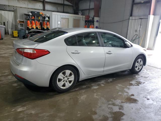 VIN KNAFK4A62G5527353 2016 KIA Forte, LX no.3