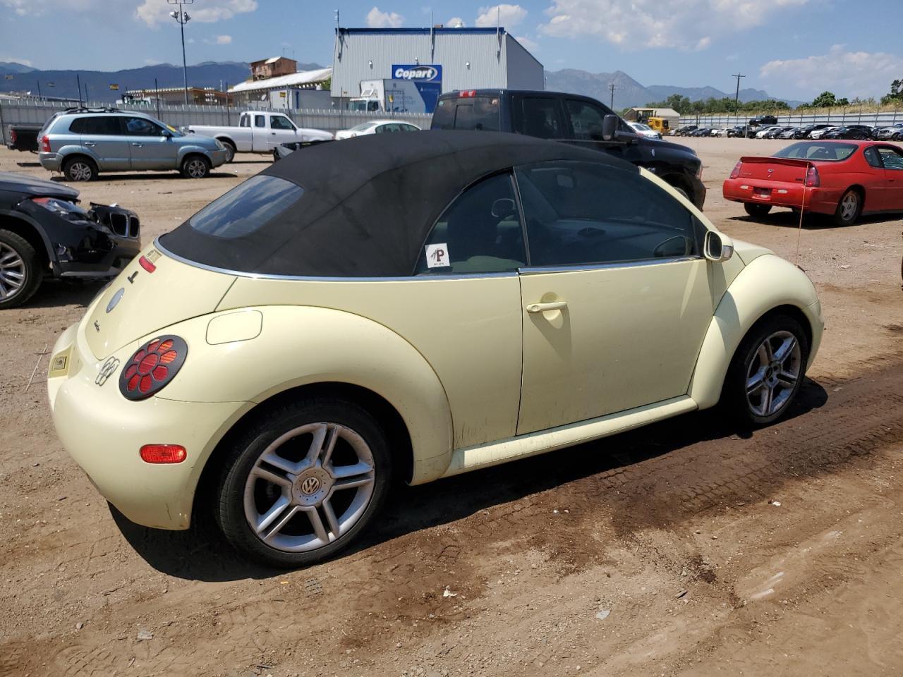 Lot #2735897045 2004 VOLKSWAGEN NEW BEETLE