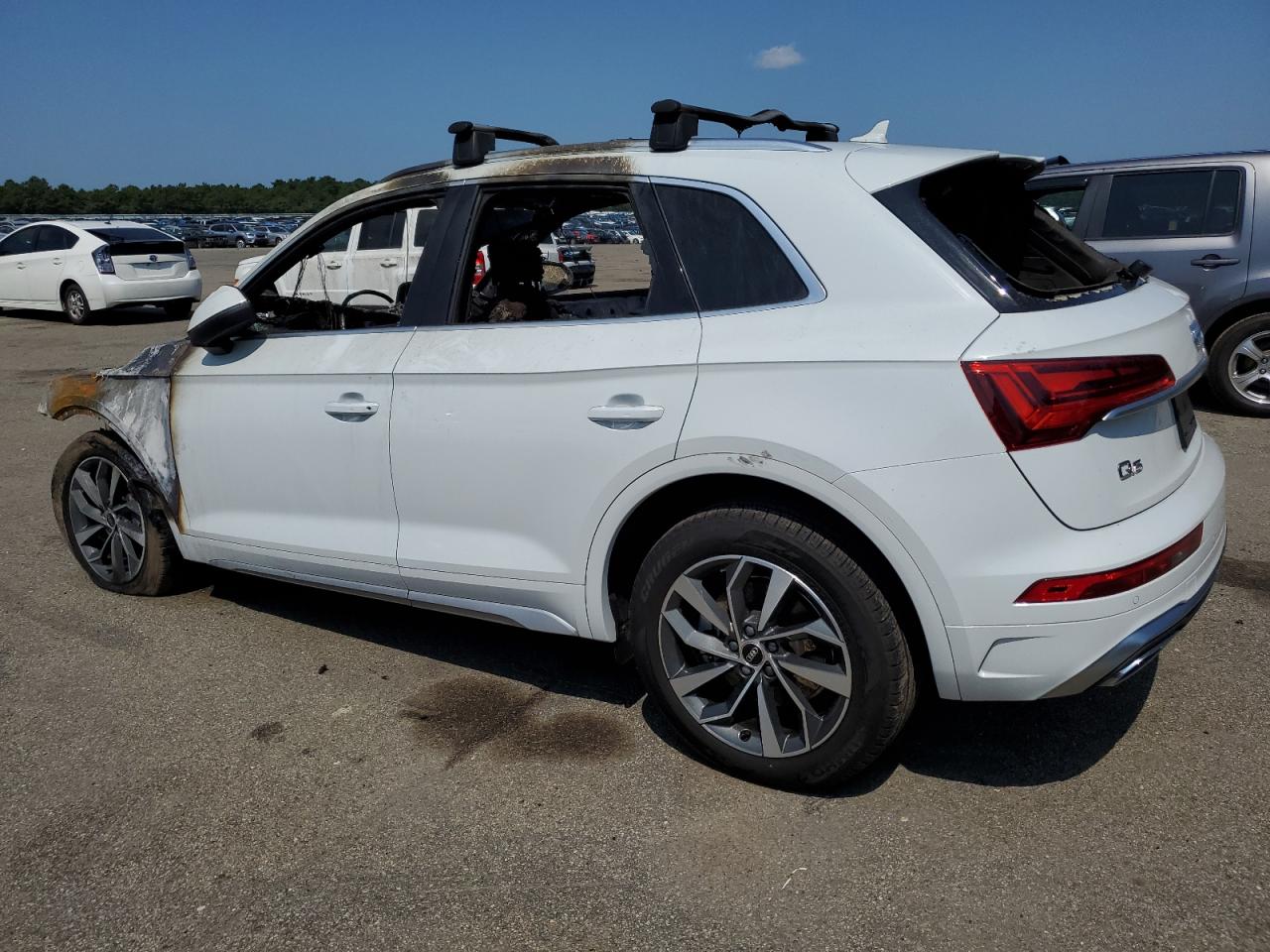 AUDI Q5 PREMIUM 2022 white  gas WA1EAAFY6N2076222 photo #3