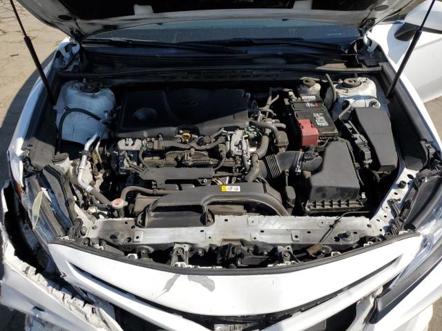 VIN 4T1B11HKXJU648064 2018 Toyota Camry, L no.11