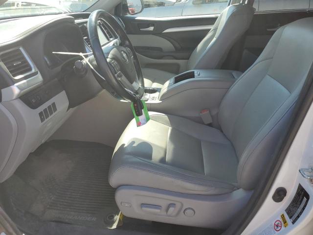 VIN 5TDJZRFHXJS818555 2018 Toyota Highlander, SE no.7