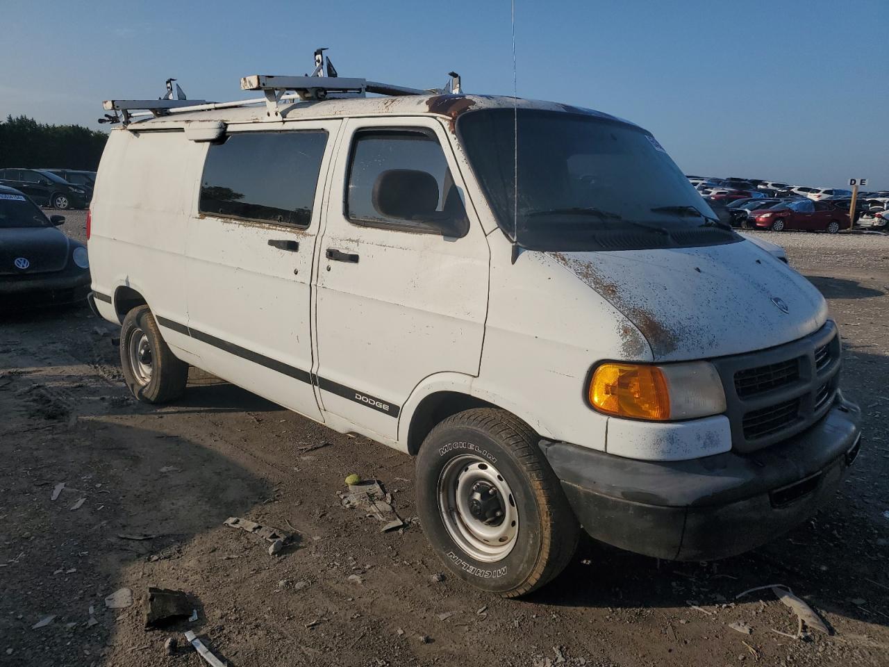 Lot #2730364431 2000 DODGE RAM VAN B1