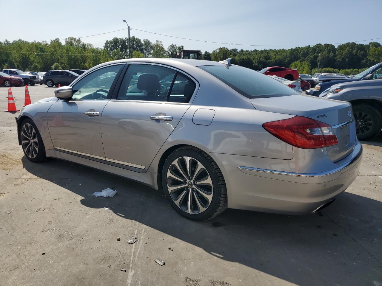 Lot #2945384457 2012 HYUNDAI GENESIS 5.