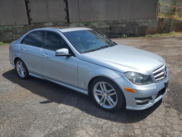 VIN WDDGF4HB9DA807813 2013 Mercedes-Benz C-Class, 250 no.4