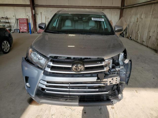 VIN 5TDJZRFH2JS528584 2018 Toyota Highlander, SE no.5