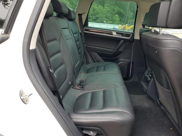 2016 VOLKSWAGEN TOUAREG SP WVGEF9BP8GD010485