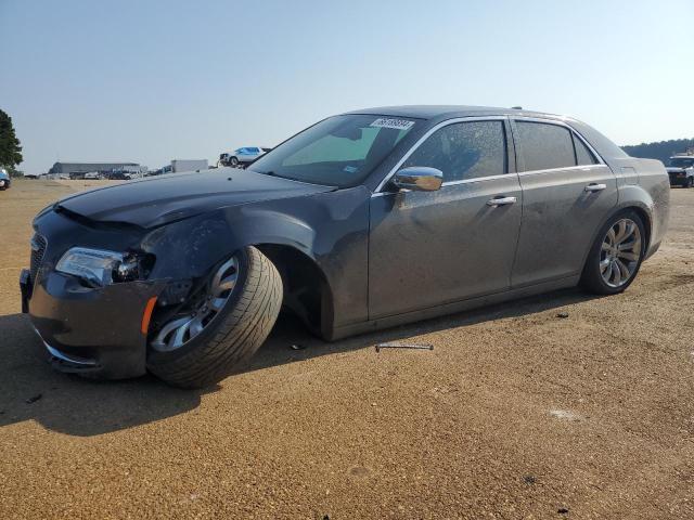 VIN 2C3CCAEG6JH194082 2018 Chrysler 300, Limited no.1