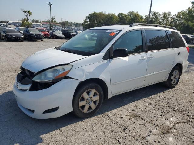 Toyota SIENNA CE