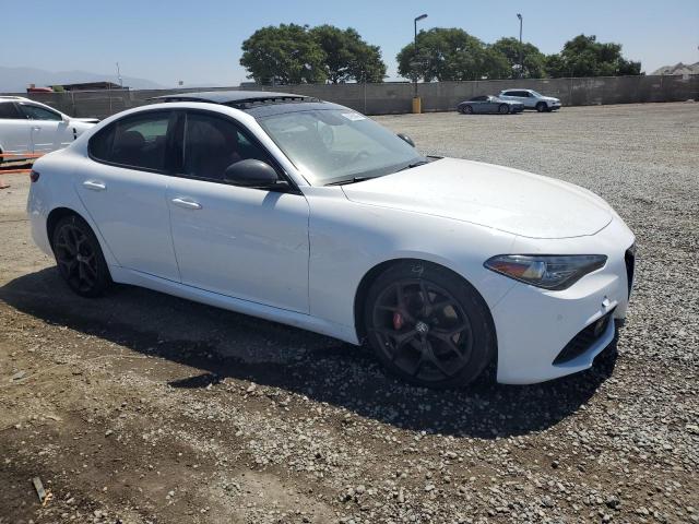 VIN ZARFAMBN8K7618853 2019 Alfa Romeo Giulia, TI no.4