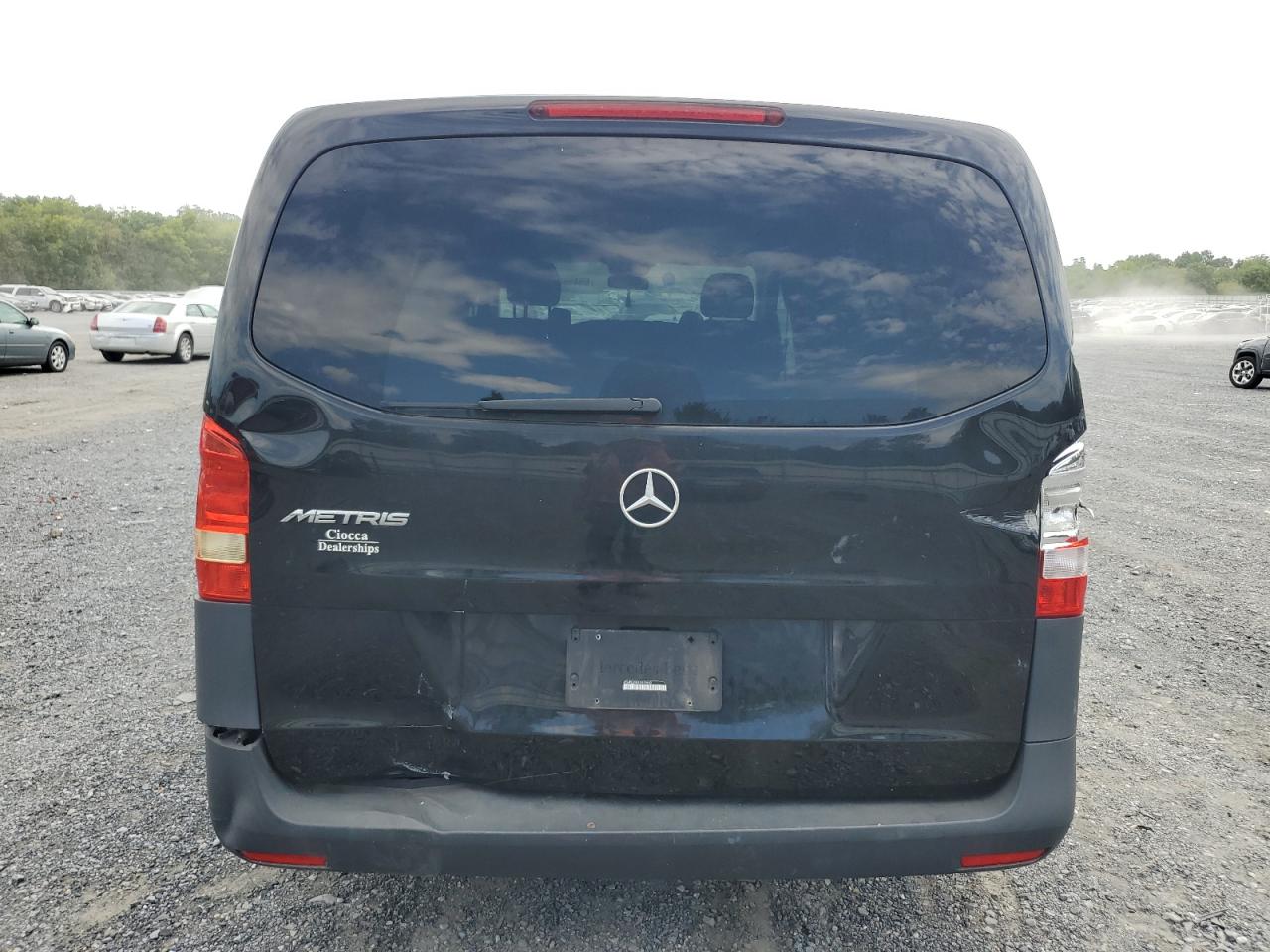 Lot #2991666976 2018 MERCEDES-BENZ METRIS