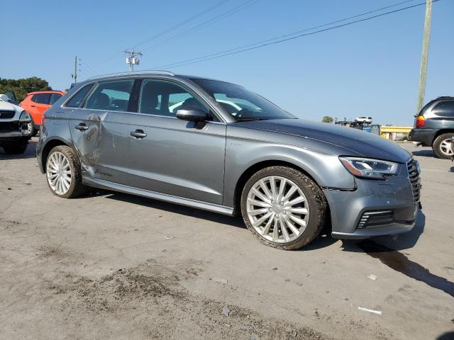 VIN WAUSPBFF9HA084365 2017 Audi A3, E-Tron Prestige no.4