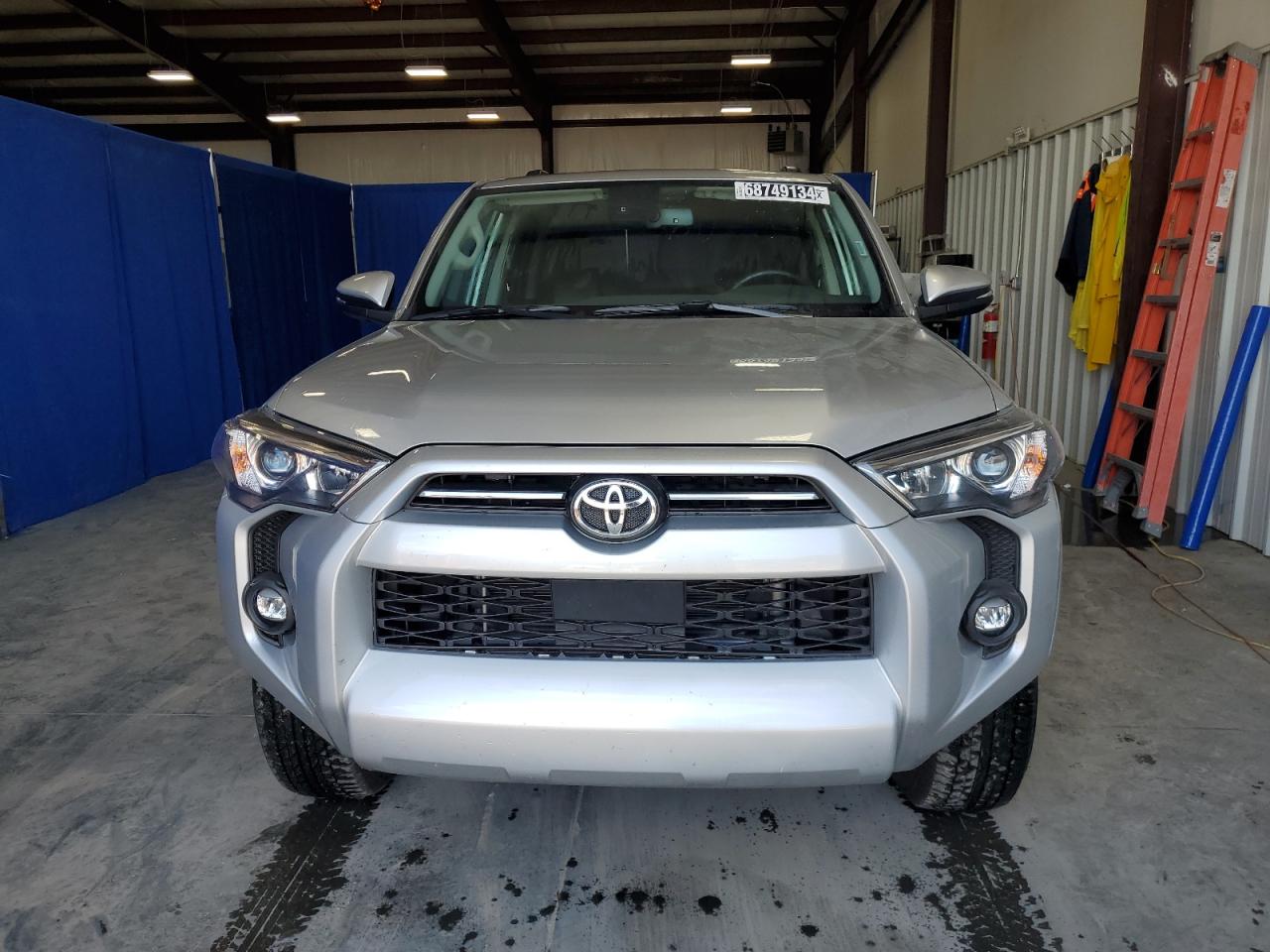 Lot #2814693761 2023 TOYOTA 4RUNNER SE